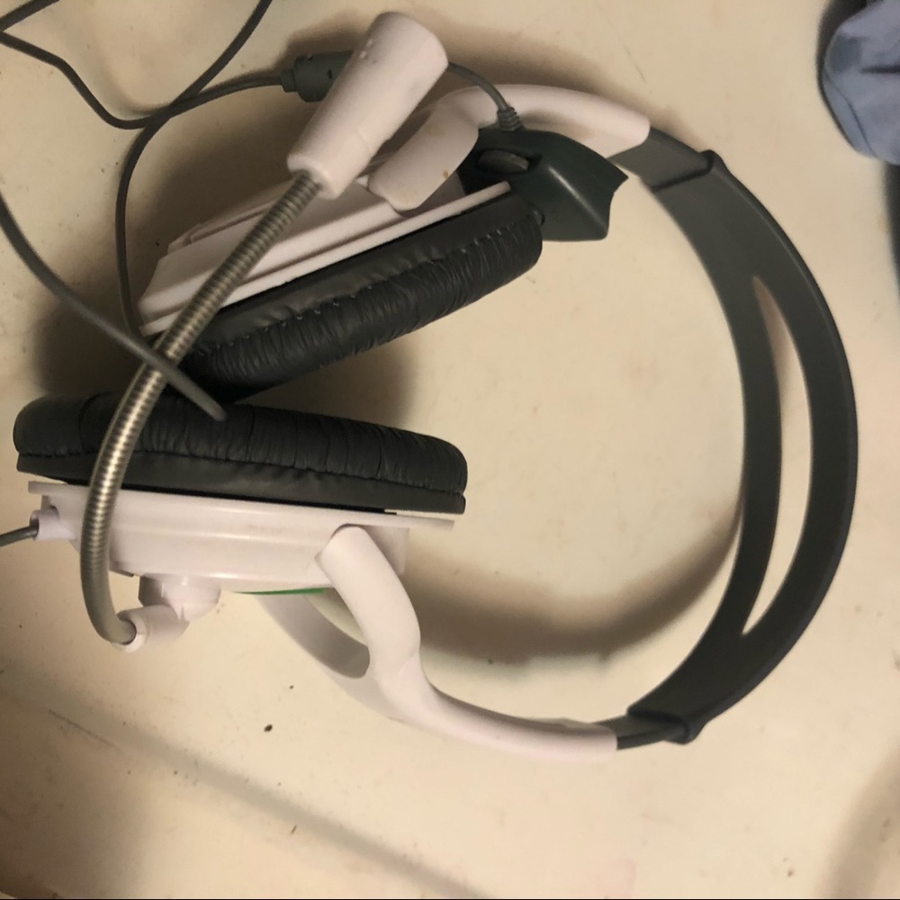 Xbox 360 headset